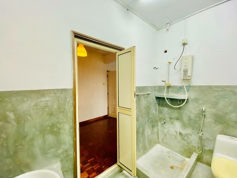 2-storey Terraced House for Sale in Taman Bukit Maluri (Kepong) - Zulhaikal Asmadee - Bathroom - PropertyGuru.com.my