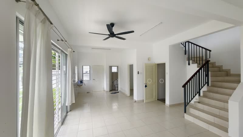 2-storey Terraced House for Sale in Sungai Buloh (Selangor) - Casey Loo - Living Room - PropertyGuru.com.my