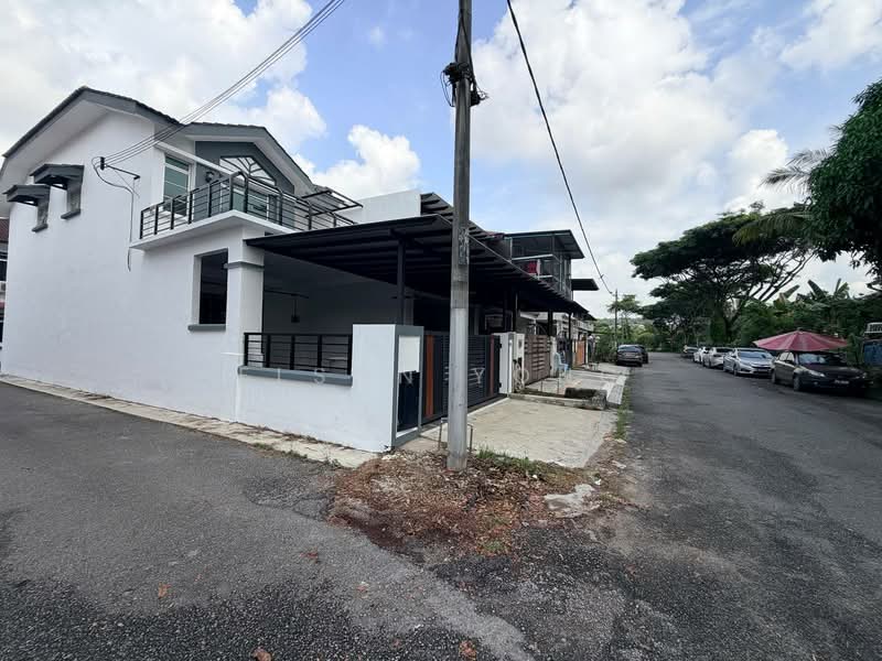 2-storey Terraced House for Sale in Taman JP Perdana (Johor Bahru) - Elson Yong - Exterior - PropertyGuru.com.my