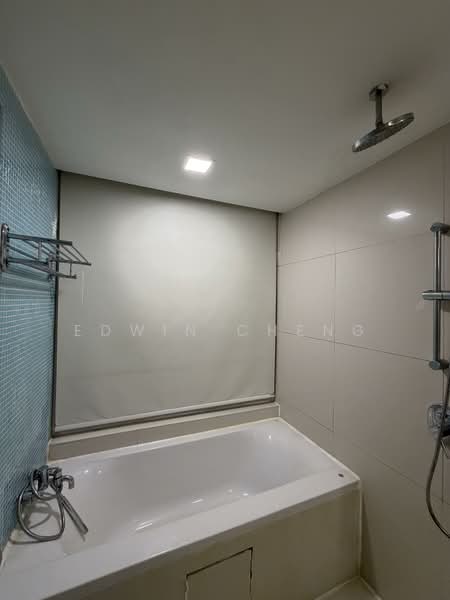 Service Residence for Rent at Cormar Suites (Fraser Place (Lot 163)) - Edwin Cheng - Bathroom - PropertyGuru.com.my