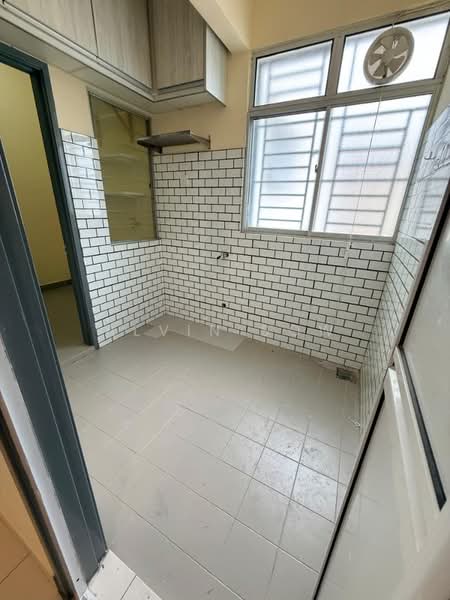 Condominium for Sale at Symphony Heights (Simfoni Heights) - Alvin Sow - Kitchen - PropertyGuru.com.my