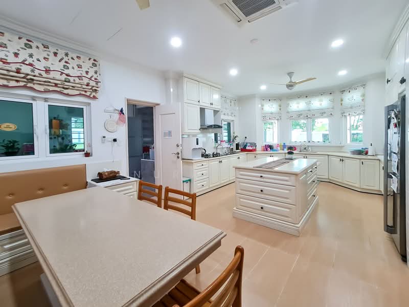Rumah Banglo untuk Dijual di Shah Alam (Selangor) - Nurain . - Kitchen - PropertyGuru.com.my