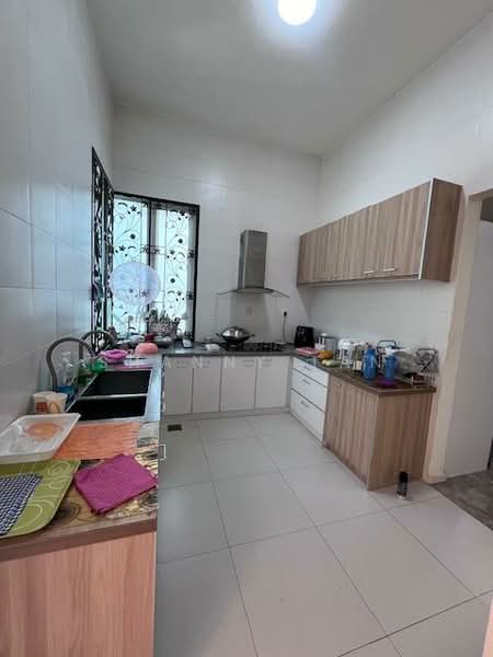 Rumah Berkembar untuk Dijual di Bandar Sungai Long (Selangor) - Shanny Tan - Kitchen - PropertyGuru.com.my