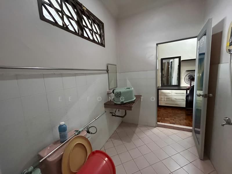 Rumah Berkembar untuk Dijual di Taman Impian Emas (Skudai) - Ee Fong Toh - Bathroom - PropertyGuru.com.my