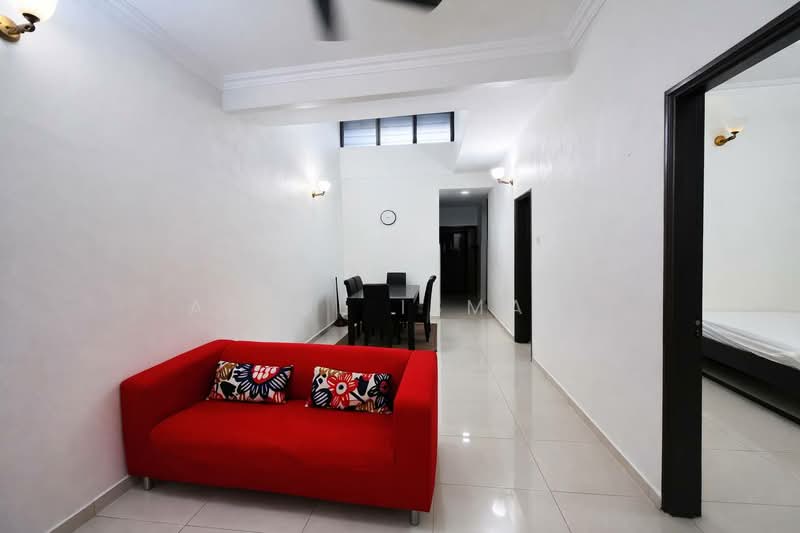 1-storey Terraced House for Sale in Taman Ehsan (Kepong) - Azrul Ismail - Living Room - PropertyGuru.com.my