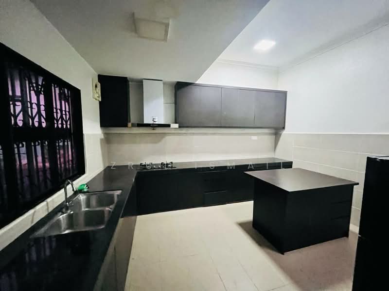 1-storey Terraced House for Sale in Taman Ehsan (Kepong) - Azrul Ismail - Kitchen - PropertyGuru.com.my