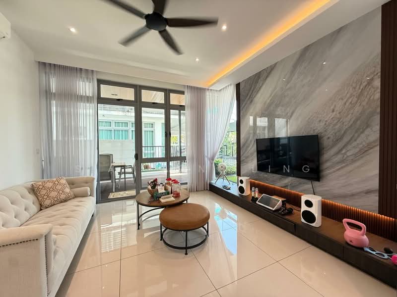 Condominium for Sale at The Cove Semi-Detached @ Horizon Hills - Siau Tong Ling - Living Room - PropertyGuru.com.my