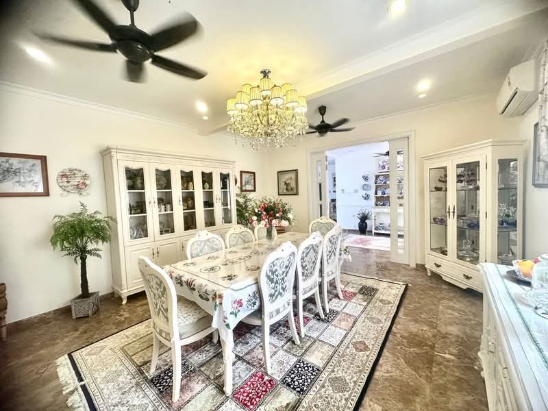 Semi-Detached House for Sale in Ukay Perdana (Ulu Kelang) - Ahmad Farhi - Dining Room - PropertyGuru.com.my