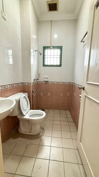 2-storey Terraced House for Rent in Taman Impian Emas (Skudai) - Sausa Lee - Bathroom - PropertyGuru.com.my