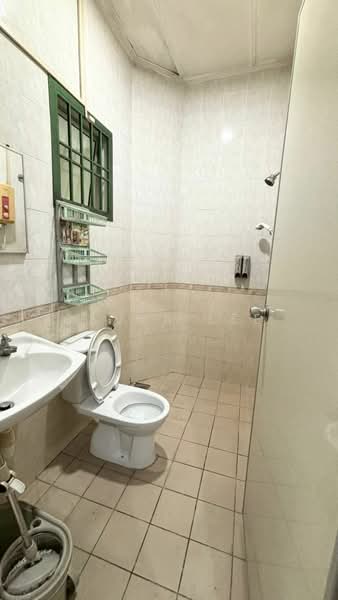 2-storey Terraced House for Rent in Taman Impian Emas (Skudai) - Sausa Lee - Bathroom - PropertyGuru.com.my