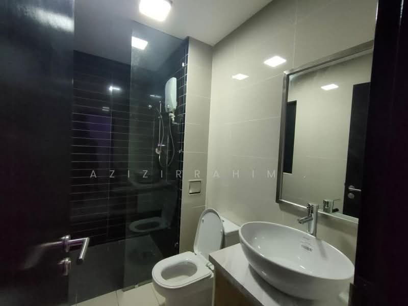 Servis Apartment untuk Disewa di Centrus Soho - Azizirrahim . - Bathroom - PropertyGuru.com.my