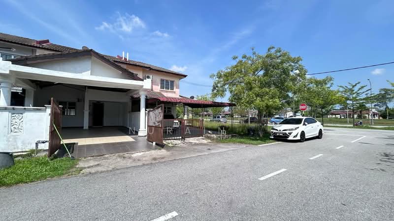 Rumah Teres untuk Dijual di Rawang (Selangor) - Nurain . - Exterior - PropertyGuru.com.my