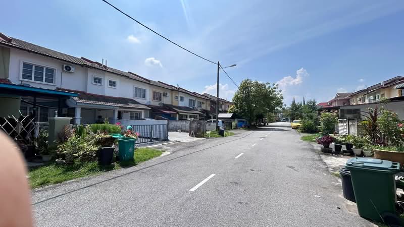 Rumah Teres untuk Dijual di Rawang (Selangor) - Nurain . - Exterior - PropertyGuru.com.my