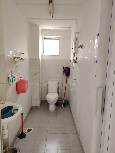 Condominium for Rent at Seri Cendekia - Aida Yap - Bathroom - PropertyGuru.com.my