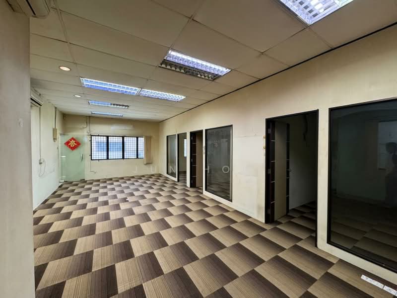 Factory for Rent in Kawasan Perindustrian Batu Caves (Batu Caves) - Jun How - Interior - PropertyGuru.com.my