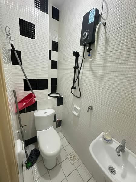 Service Residence for Rent at The Sky Executive Suites - Lydia Wee - Bathroom - PropertyGuru.com.my