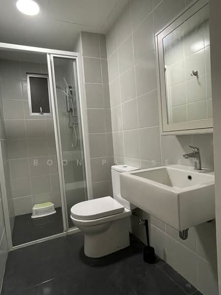 Servis Apartment untuk Disewa di Cerrado Residence @ Southville City - Boon Pin See - Bathroom - PropertyGuru.com.my