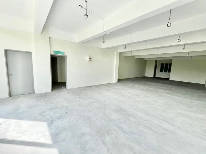 Shop for Sale in Pusat Perdagangan Danga Utama (Johor Bahru) - Sausa Lee - Interior - PropertyGuru.com.my