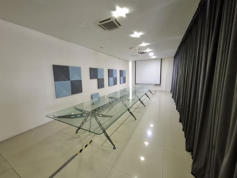 Shop / Office for Rent in Taman Wangsa Permai (Kepong) - FC Wong - Interior - PropertyGuru.com.my