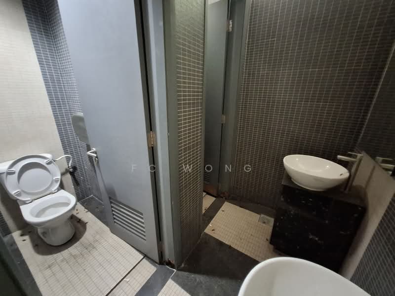 Shop / Office for Rent in Taman Wangsa Permai (Kepong) - FC Wong - Bathroom - PropertyGuru.com.my