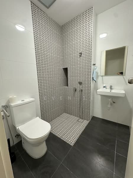 Semi-Detached House for Sale in Setia Alam (Selangor) - Steven Tey - Bathroom - PropertyGuru.com.my