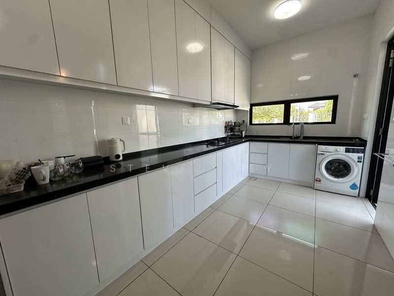 Semi-Detached House for Sale in Setia Alam (Selangor) - Steven Tey - Kitchen - PropertyGuru.com.my