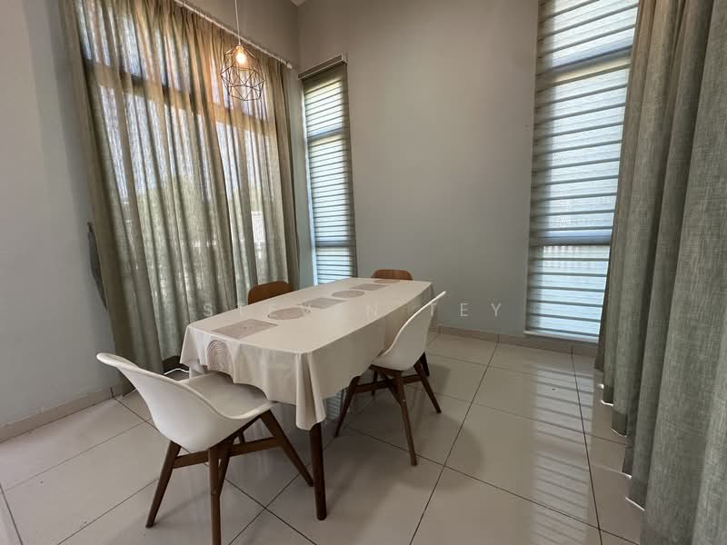 Semi-Detached House for Sale in Setia Alam (Selangor) - Steven Tey - Dining Room - PropertyGuru.com.my