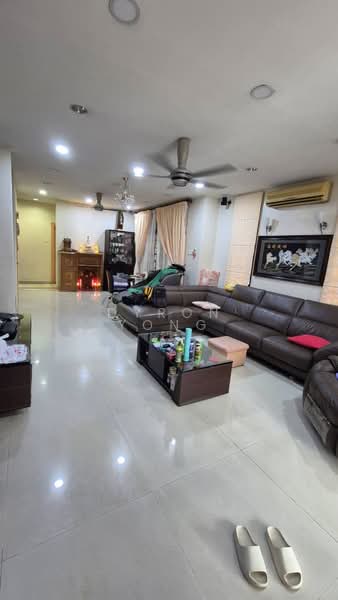Semi-Detached House for Sale in Cheras (Selangor) - Dyron Yong - Living Room - PropertyGuru.com.my