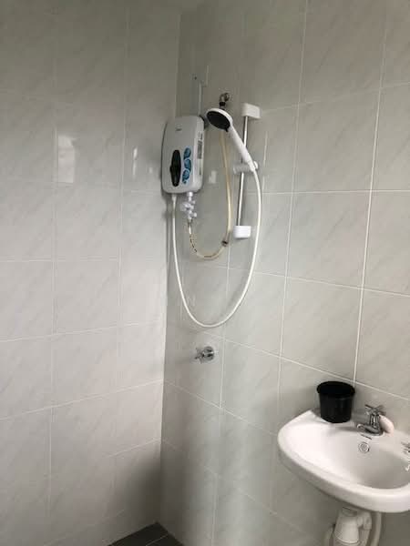 Apartment for Sale at Camellia Residences - Shanny Tan - Bathroom - PropertyGuru.com.my
