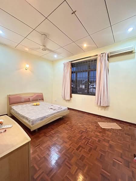 Terraced House for Rent in Johor Bahru (Johor) - Brown Cheng - Bedroom - PropertyGuru.com.my