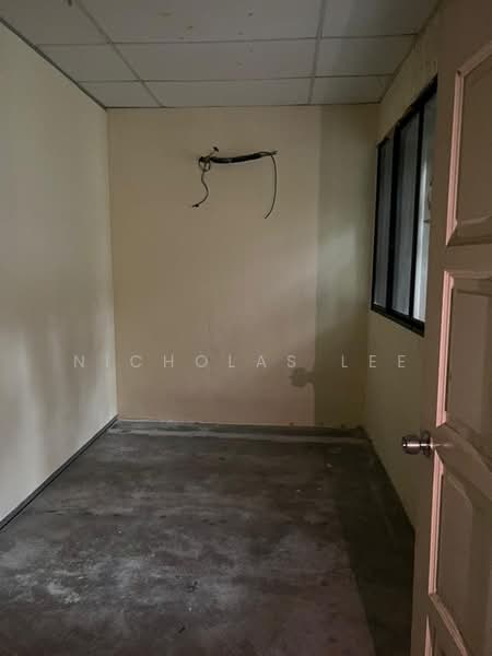 Shop for Sale in Taman Jubilee (Ipoh) - Nicholas Lee - Interior - PropertyGuru.com.my