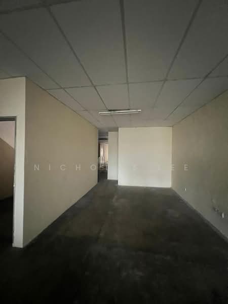 Shop for Sale in Taman Jubilee (Ipoh) - Nicholas Lee - Interior - PropertyGuru.com.my