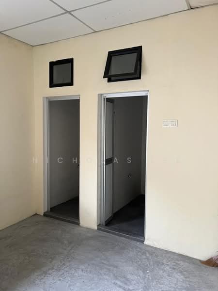 Shop for Sale in Taman Jubilee (Ipoh) - Nicholas Lee - Interior - PropertyGuru.com.my