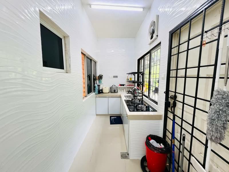 Rumah Teres 2 Tingkat untuk Dijual di Kajang (Selangor) - Luqman Ramli - Kitchen - PropertyGuru.com.my