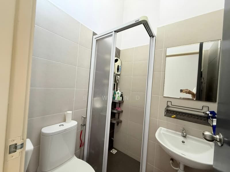 2-storey Terraced House for Sale in Mutiara Rini (Skudai) - JB Wendy - Bathroom - PropertyGuru.com.my