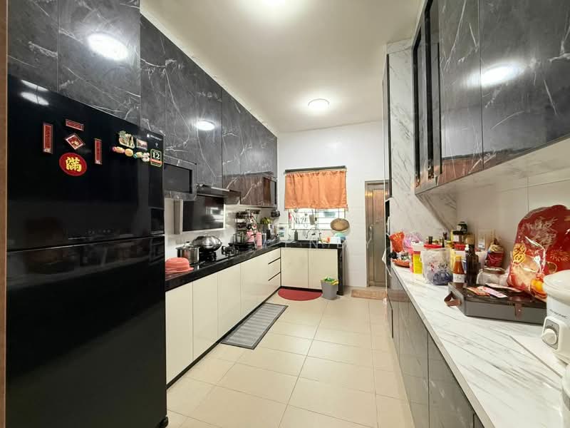 2-storey Terraced House for Sale in Mutiara Rini (Skudai) - JB Wendy - Kitchen - PropertyGuru.com.my
