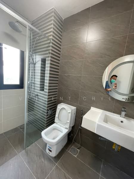 Condominium for Rent at Sky Condominium (Skyz Residence) - Vincent Chye - Bathroom - PropertyGuru.com.my