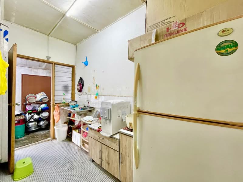 Rumah Teres 1 Tingkat untuk Dijual di Taman Cheras Perdana (Cheras) - Sabirin Ahmad - Kitchen - PropertyGuru.com.my