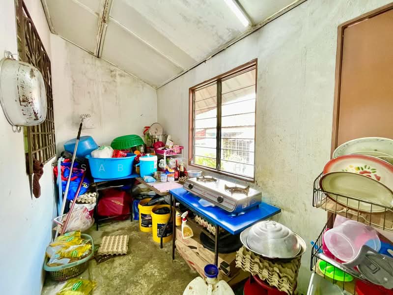 Rumah Teres 1 Tingkat untuk Dijual di Taman Cheras Perdana (Cheras) - Sabirin Ahmad - Kitchen - PropertyGuru.com.my