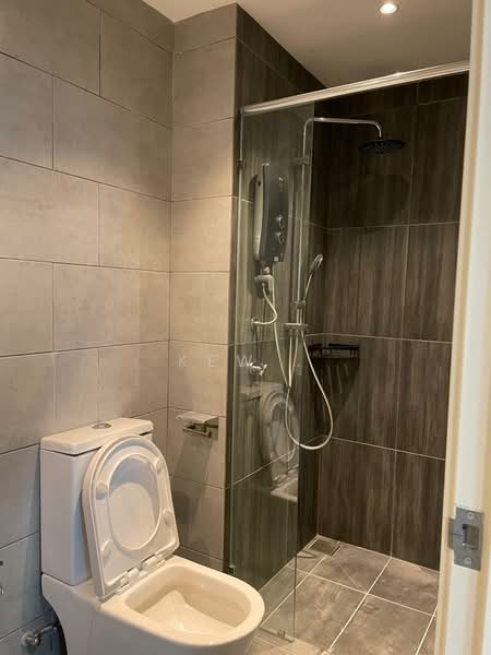 Service Residence for Rent at Meta City - Kew . - Bathroom - PropertyGuru.com.my