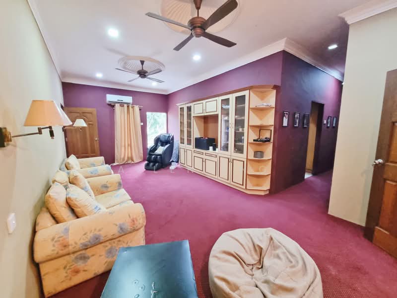 Bungalow House untuk Dijual di Bukit Rimau (Shah Alam) - Allen Ang - Living Room - PropertyGuru.com.my