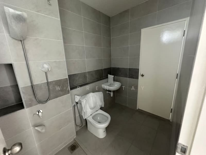 2-storey Terraced House for Sale in Taman Adda Heights (Tebrau) - Warren Tay - Bathroom - PropertyGuru.com.my