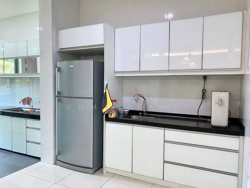 2-storey Terraced House for Sale in Cyberjaya (Selangor) - Luqman Ramli - Kitchen - PropertyGuru.com.my