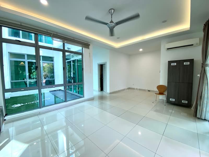 2-storey Terraced House for Sale in Cyberjaya (Selangor) - Luqman Ramli - Living Room - PropertyGuru.com.my