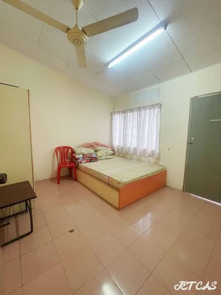 Rumah Teres untuk Dijual di Taman Banting Baru (Banting) - Tom Lee - PropertyGuru.com.my