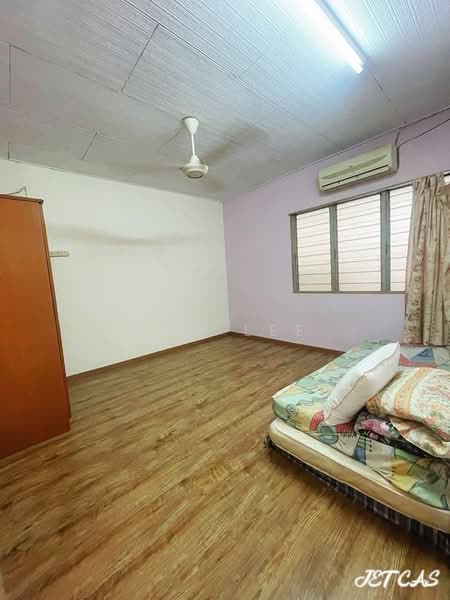 Rumah Teres untuk Dijual di Taman Banting Baru (Banting) - Tom Lee - PropertyGuru.com.my
