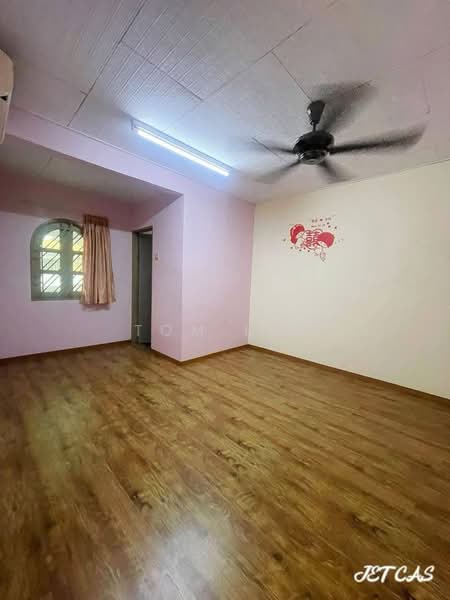 Rumah Teres untuk Dijual di Taman Banting Baru (Banting) - Tom Lee - PropertyGuru.com.my
