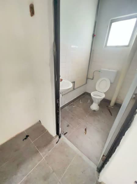 Terrace Factory for Rent in Masai (Johor) - Aries Lam - Bathroom - PropertyGuru.com.my