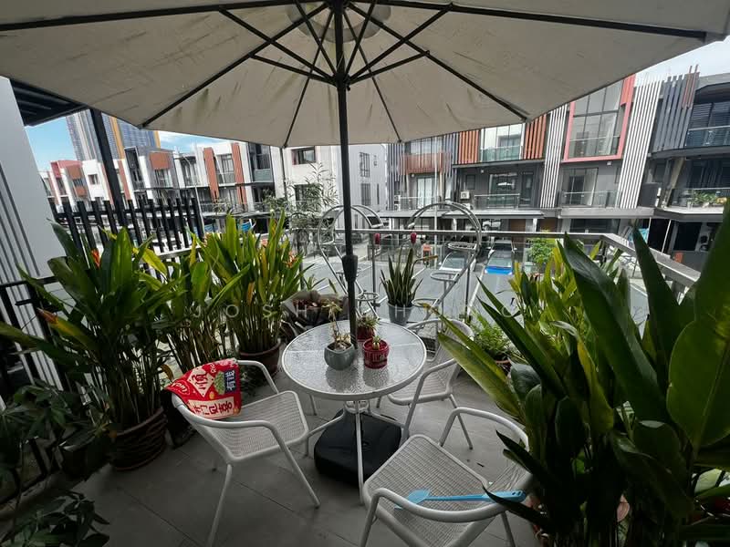 Rumah Teres 3 Tingkat untuk Dijual di BANDAR PUCHONG JAYA (Puchong) - Josh Chong - Balcony - PropertyGuru.com.my