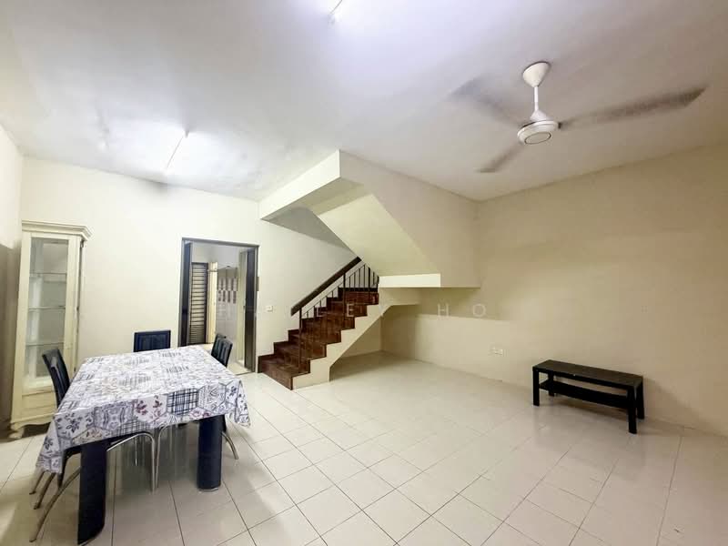 2-storey Terraced House for Sale in Setia Indah (Setia Alam) - Hailey Ho - Living Room - PropertyGuru.com.my